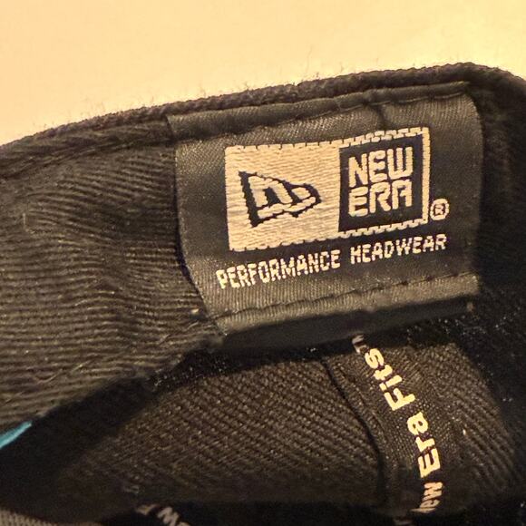 New Orleans Hornets Hardwood Classic 
SnapBack Black Hat by New Era - Picture 8 of 9